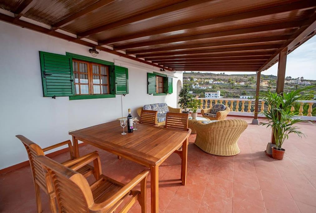 Villa Teram Alajero Екстер'єр фото